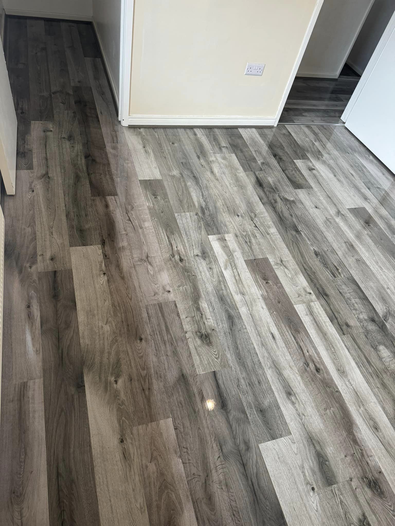 Laminate Flooring & Vinyl Range